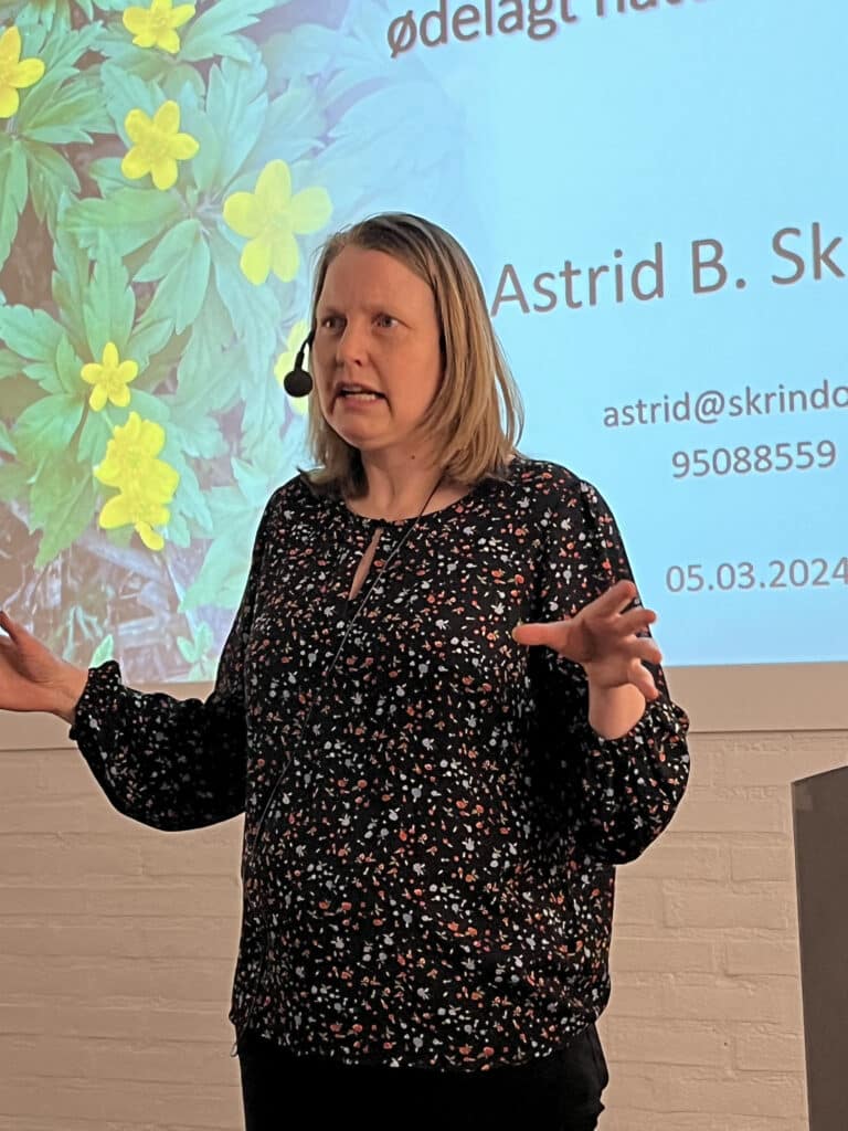 Astrid Brekke Skrindo holder foredrag om naturrestaurering