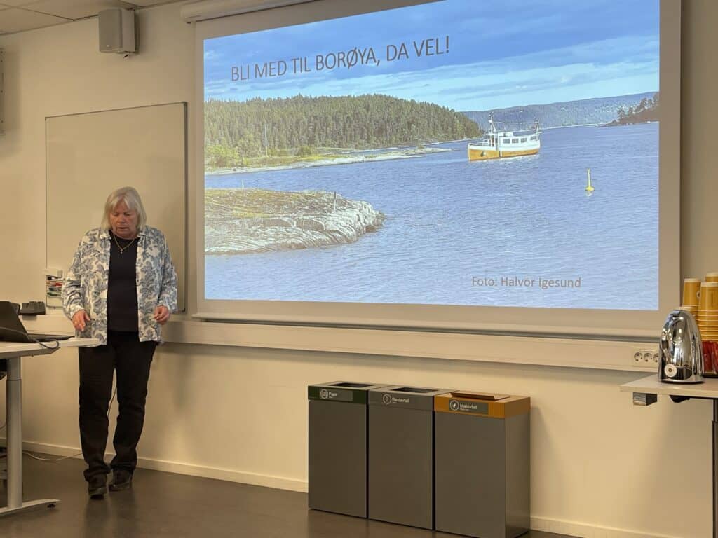 Kristin Bjartnes informerer om dugnadstur i Bærumsskjærgården.