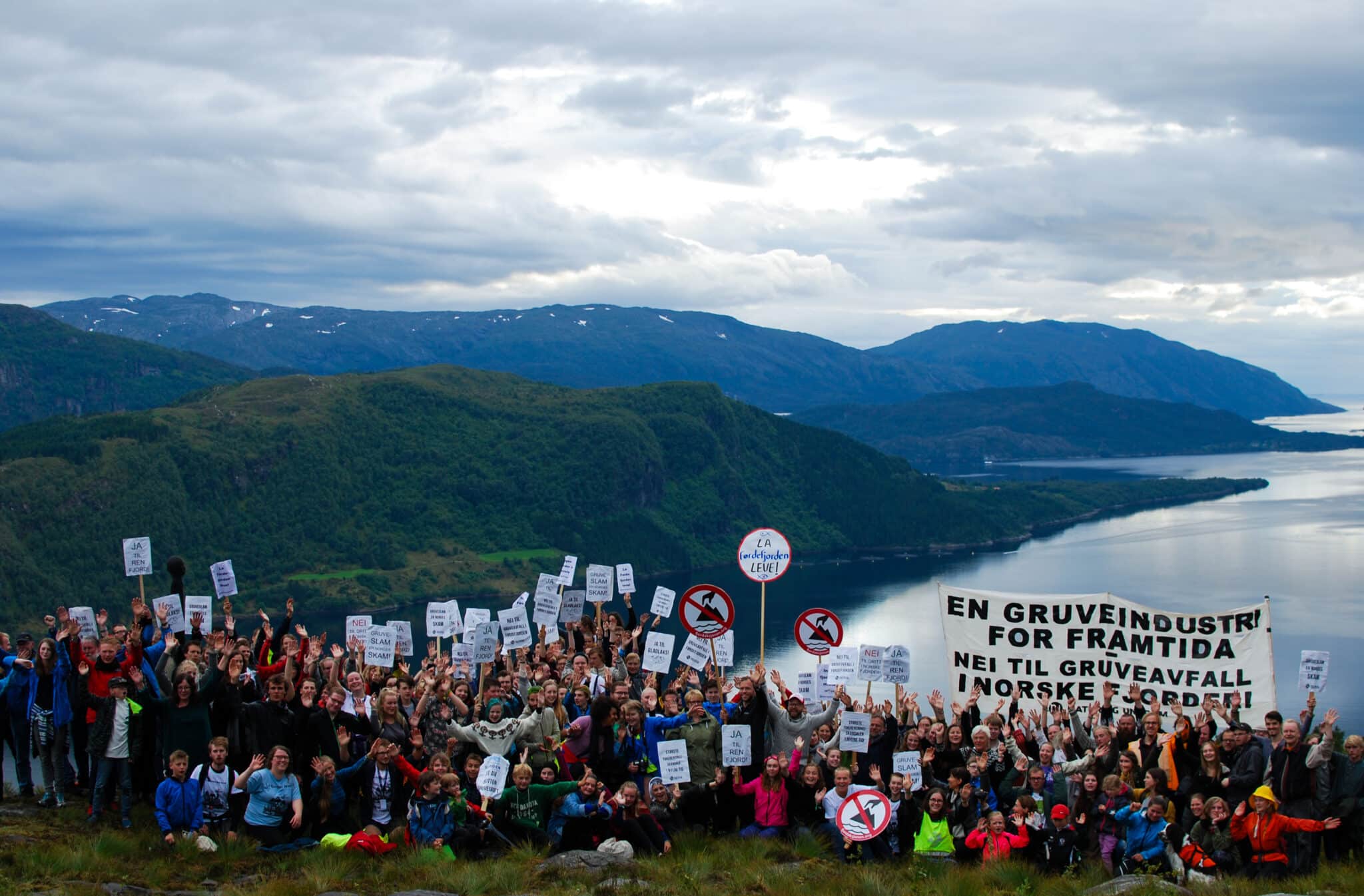 støttekonsert for førdefjorden