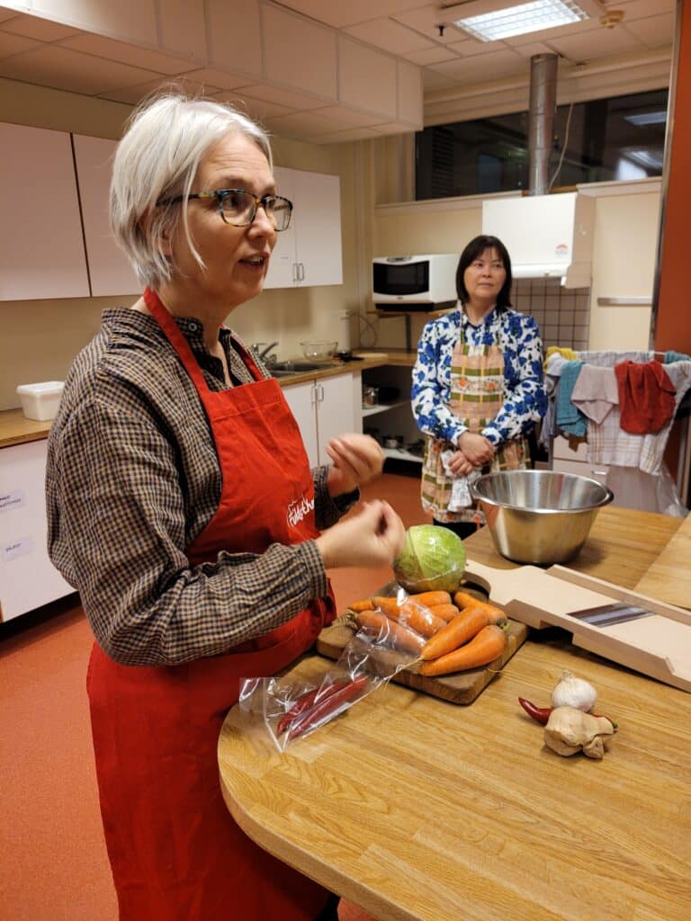 Anna har lang erfaring med produksjon og tilberedelse av økologiske grønnsaker